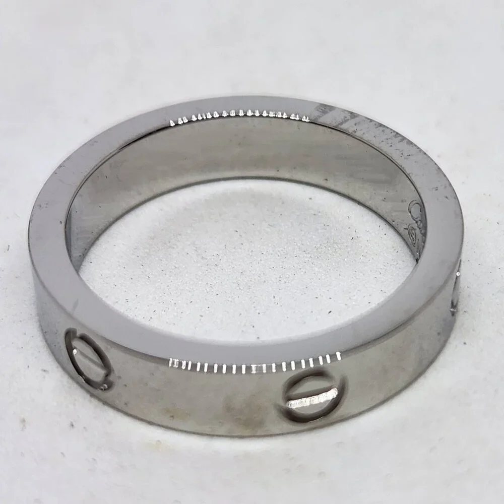 Love Ring Silver Tone Fashion Jewelry Size 8 - Picture 1 of 5